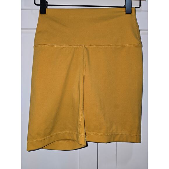 Mustard Yogalicious Biker Shorts – Size S - Picture 5 of 8